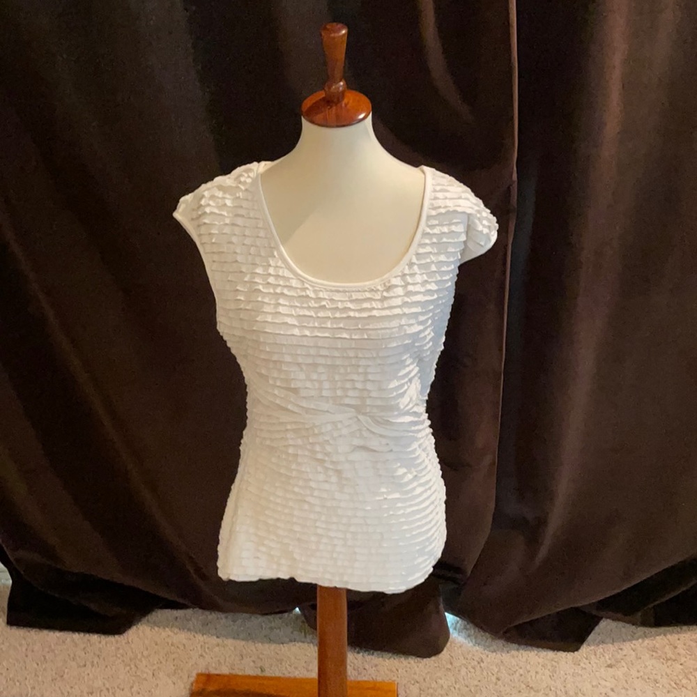 White ruffle layered top